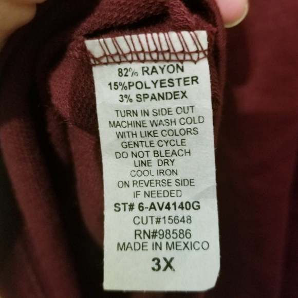 Womens plus top - Picture 8 of 9